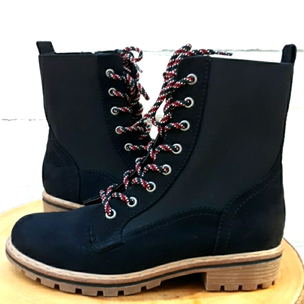 NWOT SM NEW YORK SPRUCE BOOTS - Picture 10 of 10